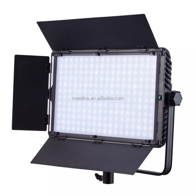Cold White 5500K LED Video Studio Lights Battery Powered 7000LM 95CRI 0