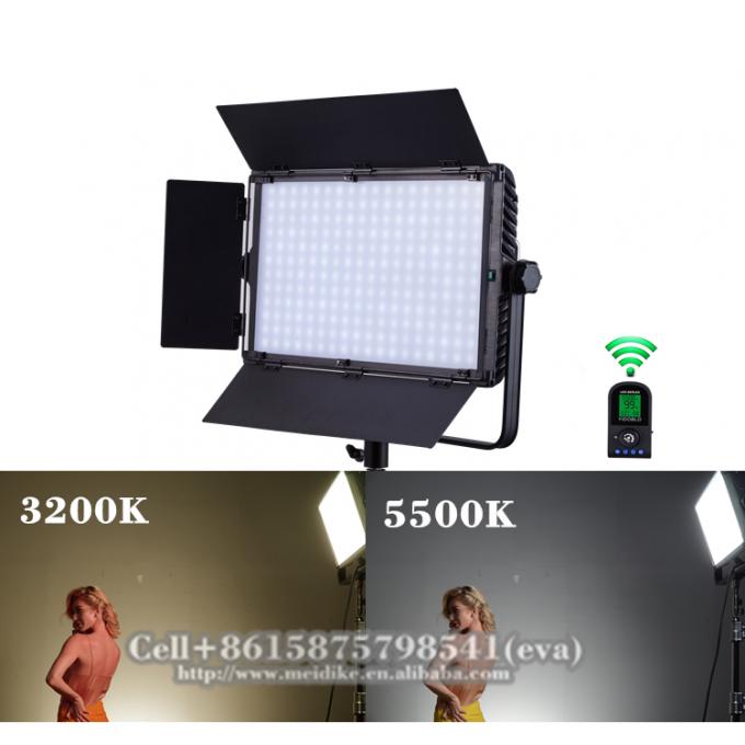 Cold White 5500K LED Video Studio Lights Battery Powered 7000LM 95CRI 1
